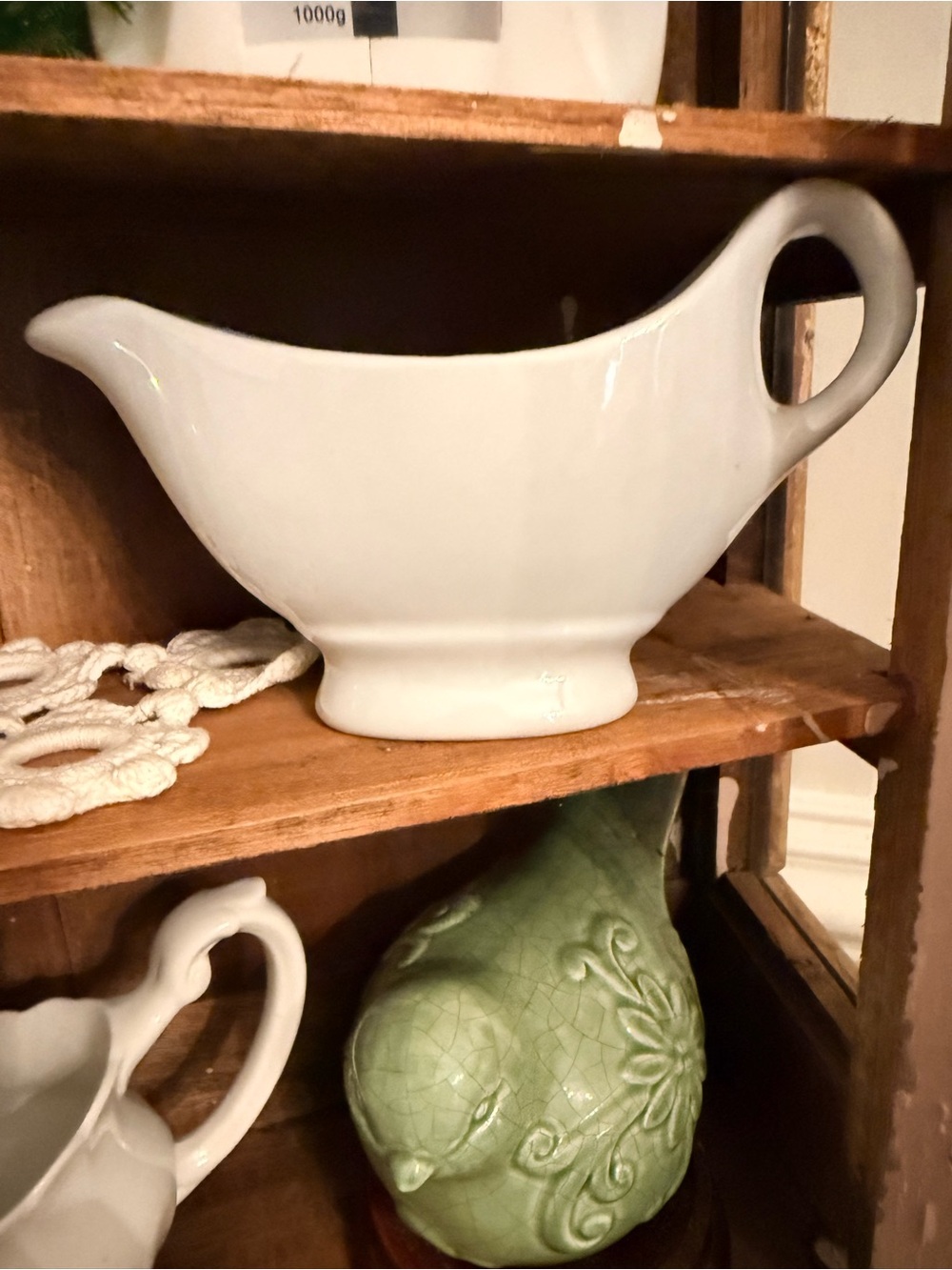 Classic White Vintage Ceramic Gravy Boat with Handle
